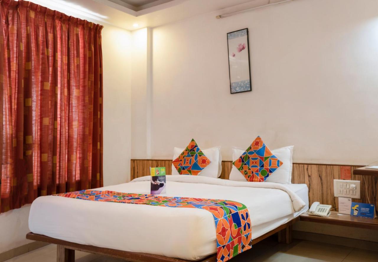 Oyo 24197 Saptaruchi Hotel Pimpri-Chinchwad Esterno foto