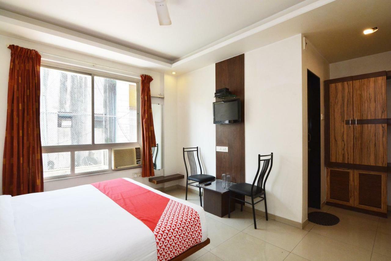 Oyo 24197 Saptaruchi Hotel Pimpri-Chinchwad Esterno foto